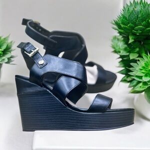 Sleek Black Wedge Sandals with Adjustable Straps